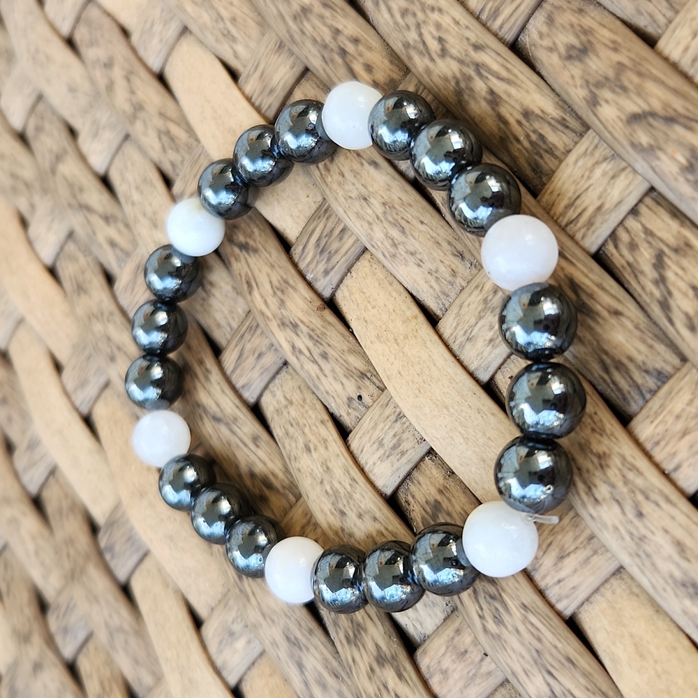 Handmade Authentic Hematite & Moonstone 8mm Bracelet